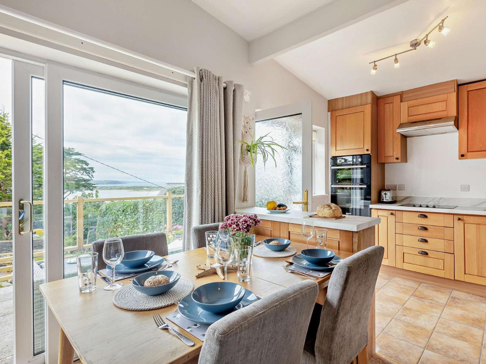 2 Bed In Aberdovey 91946 Aberdyfi Exterior foto
